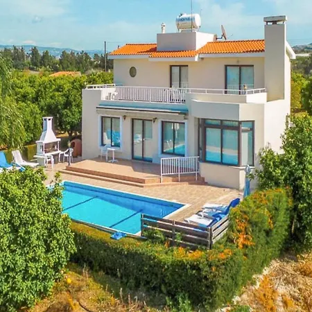 Villa Bougainvillea Lachi